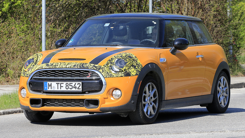 Nuova Mini: immagini del prossimo restyling