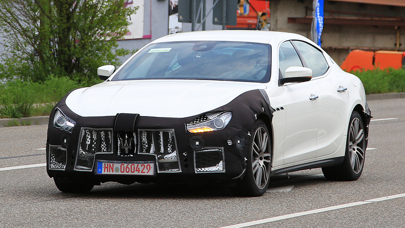 Maserati Ghibli restyling 2017, le foto spia