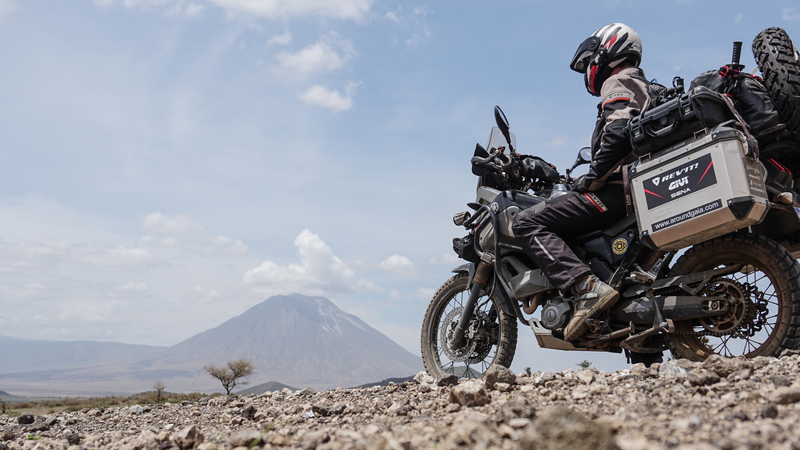 Around Gaia: 4 anni e 150.000 Km in un never ending tour intorno al mondo