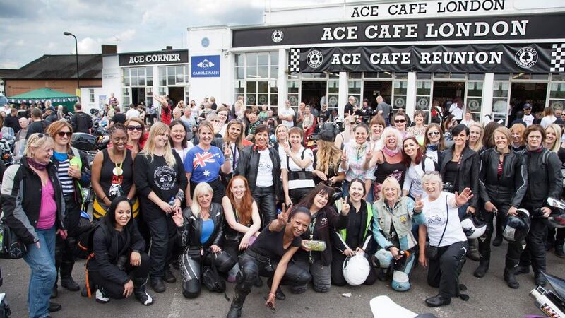 Raduno record, ma per sole femmine