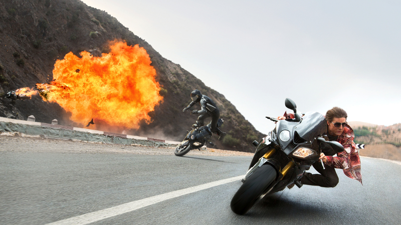 Mission Impossible Rogue Nation. Tom Cruise al cinema in sella alla BMW S 1000 RR